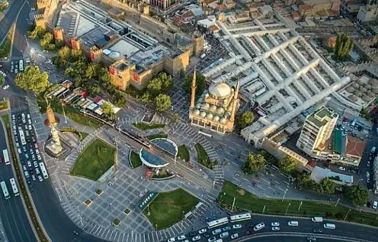 Kayseri'de de uzun yıllar çalıştı – İflas bayrağı çeken dev şirketin sahibinin son hali şaşırttı!