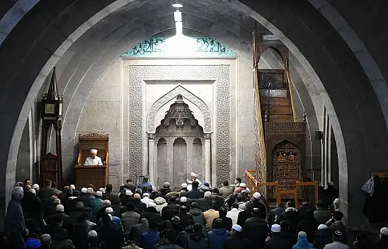 Kayseri'de deprem şehitlerine hatim duası edildi!