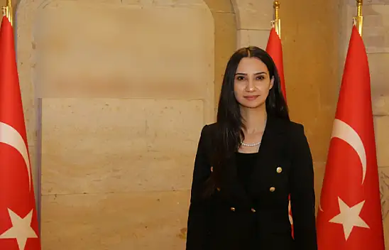 Kayseri'de doğdu - Komşu ile vali oldu!