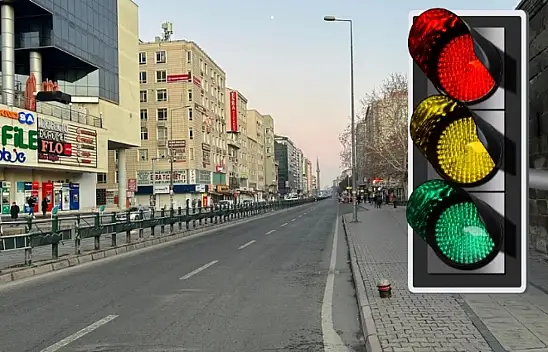 Kayseri'de EDS'nin tabelası yetti: Sarı ışıkta bile geçmiyorlar!