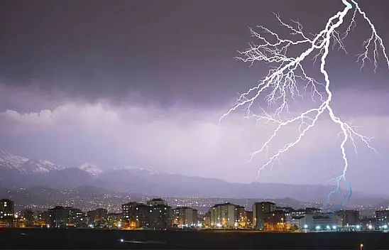 Kayseri'de gök gürültülü sağanak yağış bekleniyor: Meteoroloji uyardı!