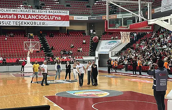 Kayseri'de görülmemiş olay! - Maça gitti, altını kaptı