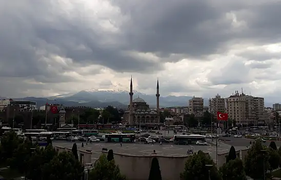 Kayseri'de hava sıcaklığı 9 derece birden düşecek!