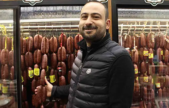 Kayseri'de iftarın vazgeçilmezi tezgahlarda yerini aldı