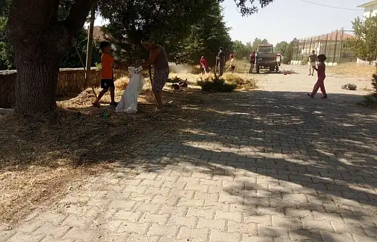 Kayseri'de imece usulü temizlikle örnek oldular!
