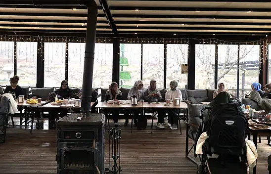 Kayseri'de kadınlar ''Bir İlmek Bir Muhabbet Günleri'' programında buluştu