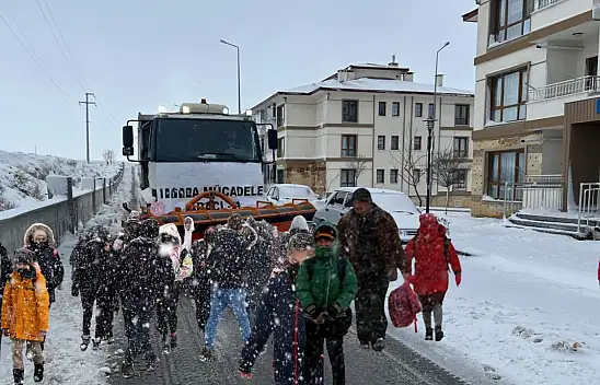 Kayseri'de kar alarmı: Okullar tatil edildi – Kritik uyarı geldi!