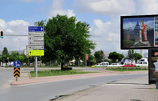 Kayseri'de kırmızı ışıkta geçenler ve cep telefonu kullananlar artık böyle tespit ediliyor!