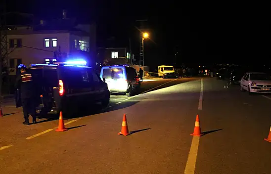 Kayseri'de komşusunun eşini bıçakla öldürmüştü - Cezası bozma kararı sonrası eşi konuştu!