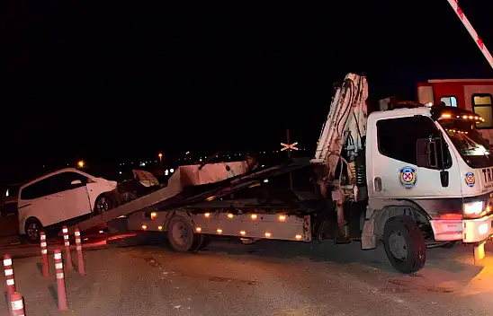 Kayseri'de Korkutan Kaza! - Doğu Ekspresi Araca Çarptı