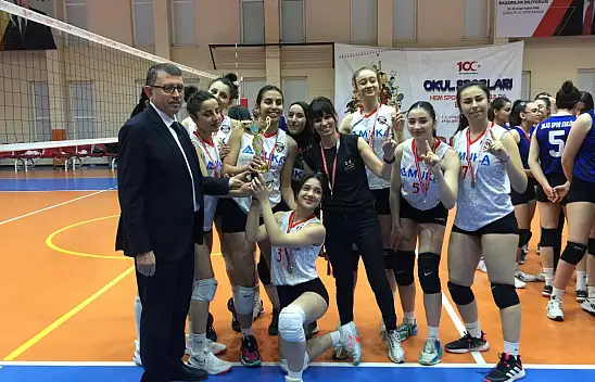 Kayseri'de kupalar sahibini buldu!