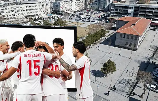 Kayseri'de namaz sonrası milli maç heyecanı – Belediyeden ücretsiz ikram!