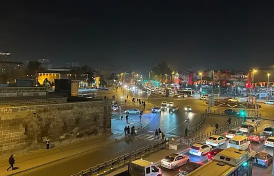 Kayseri'de öğrenciler için ücretsiz ulaşım tarihi belli oldu: 91 farklı noktada geçerli olacak! İşte tüm detaylar...