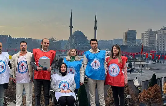 Kayseri'de öğretmenler işi bıraktı!