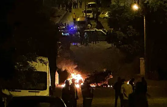 Kayseri'de olaylar dindirilemiyor, çıkan olaylarlarda 10 polis yaralandı