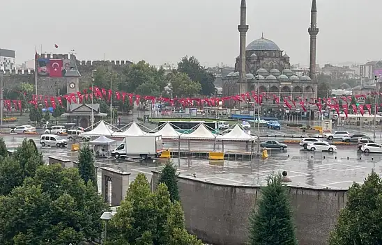 Kayseri'de sağanak yağış etkili oldu!