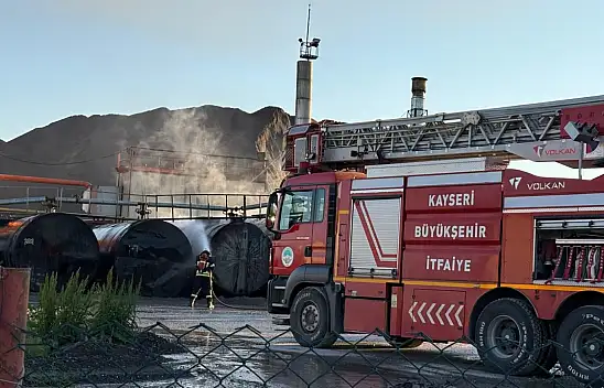 Kayseri'de şantiyede yangın: Bitüm tankı alev aldı