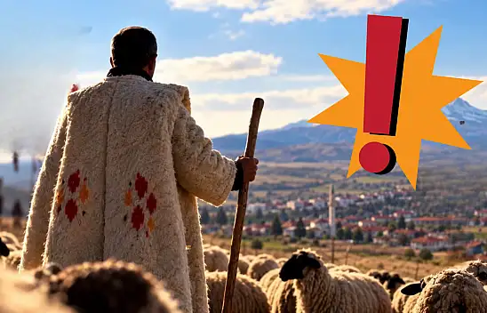 Kayseri'de siyasette alışılmadık çıkış! Elinde değnek, sırtında kepenek...