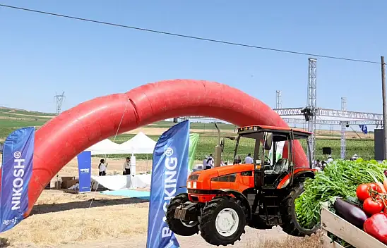 Kayseri'de tarla günü etkinliği: Çiftçiye destek mesajı!