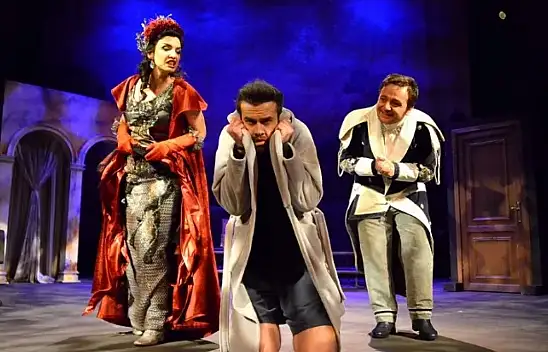 Kayseri'de tiyatro biletleri sudan ucuz!