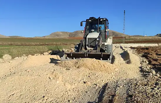 Kayseri'de TOKİ bölgesinde yol çalışması sürüyor!