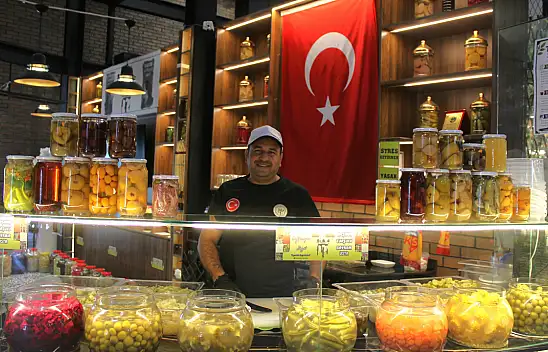 Kayseri'de turşu sezonu açıldı! 55 yıllık ustalığın sırrı 5 malzemede