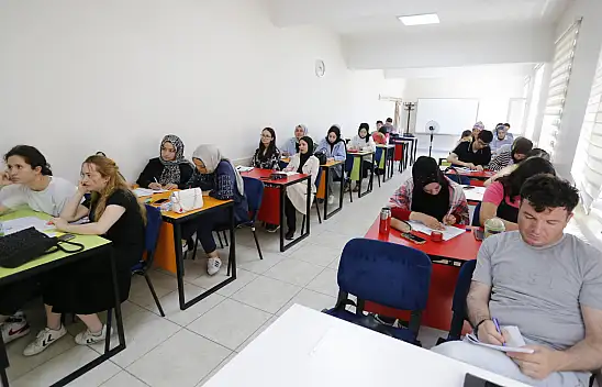 Kayseri'de ücretsiz KPSS kursu tam not!