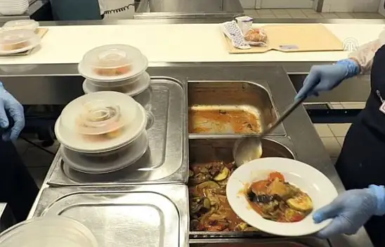 Kayseri'de Ücretsiz Öğle Yemeği Uygulaması Başlıyor