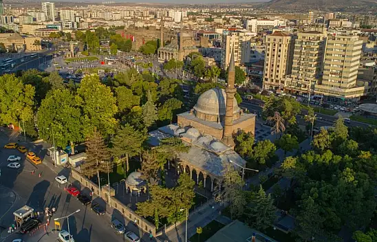 'Kayseri'de yan yana gelince düşen fiyatlar, ayrı kalınca yükseliyor!'