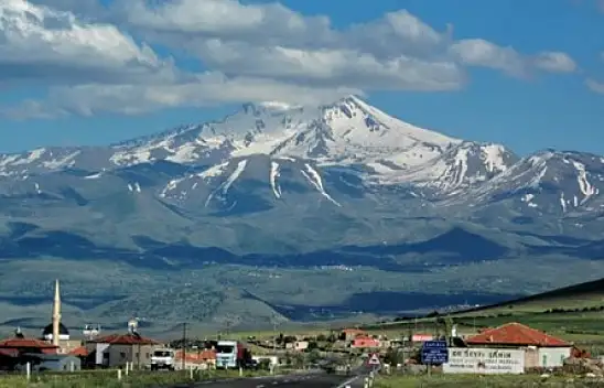 Kayseri'de Yaz Ortasında Şaşırtan Görüntüler!