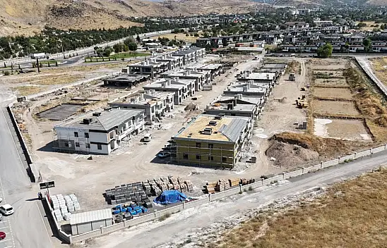 Kayseri'de yeni 120 bahçeli ev...