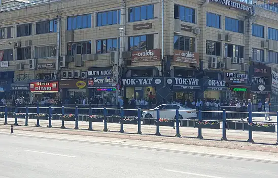 Kayseri'de yüzde 60 indirimi duyan oraya akın ediyor: Resmen bedava!