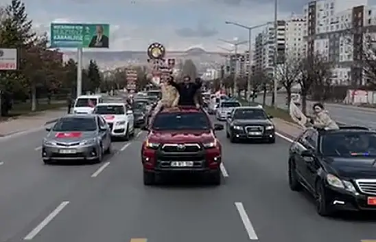 Kayseri'de yüzlerce araç konvoy yaptı! Bakın neden?