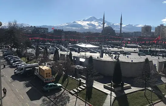 Kayseri'deki büyük yürüyüşün ismi değiştirildi!