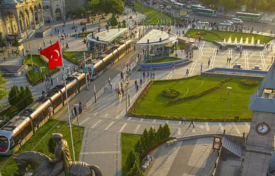 Kayseri'den kısa kısa - Ramazan Bayramı, Acı olay, Uzun kuyruk, Sessiz denetim, İlçe müzesi, Bayram harçlıkları...