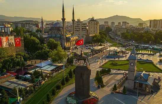 Kayseri'den kısa kısa: Servis ücretleri, Belediye hizmetleri, Asayiş haberleri, Kayserispor, İşçiler...