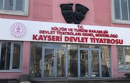 Kayseri Devlet Tiyatrosu ekim ayında iki yeni oyunla sahnelere dönüyor