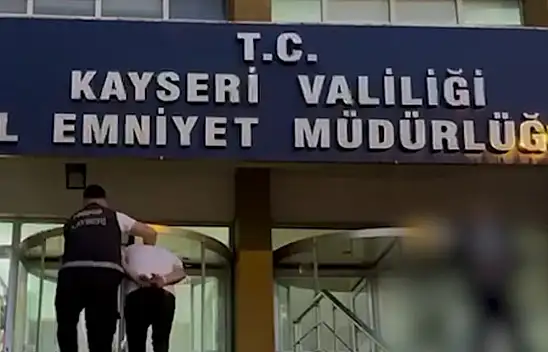 Kayseri emniyetinden torbacılara ters kelepçe!