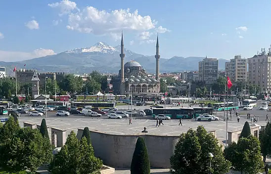 Kayseri kısa kısa: Kayseri olayları, MHP değişim, Ekmek zammı, Sefer krizi, Kayserispor...