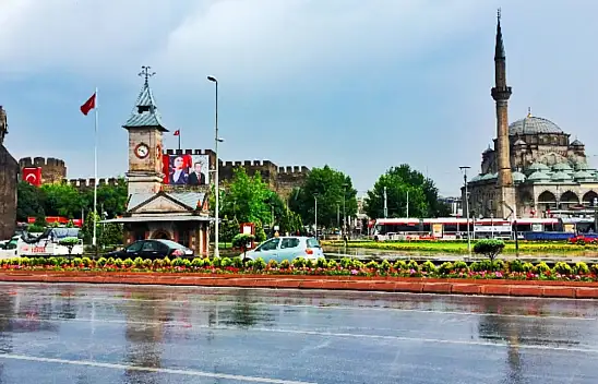 Kayseri kısa kısa: Su kanalı, Mustafa Destici, Grev, Yamula HES, Kayserispor...