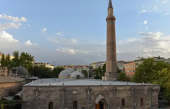 Kayseri Namaz Vakitleri (22 Ağustos)
