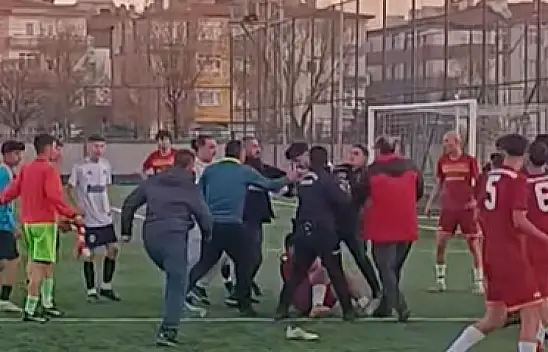 Kayseri U18 Ligi'nde futbolcular tekme tokat birbirlerine girmiştiler! Cezaları belli oldu