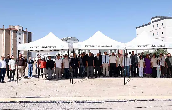 Kayseri Üniversitesi'nde yeni eğitim binası için ilk harç konuldu