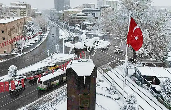Kayseri'ye Nisan ayında kar sürprizi: Yeniden etkili olacak!