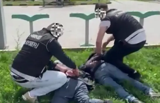 Kayseri'ye uyuşturucu getiriyorlardı - Yakayı ele verdiler!