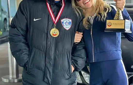 Kayserili futbolcu, Bulgaristan'da şampiyon oldu