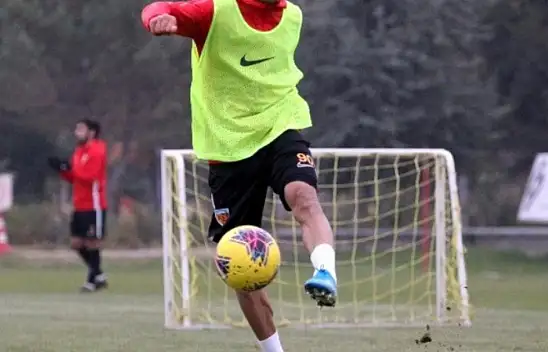 Kayserili futbolcu Amedspor'dan ayrıldı!