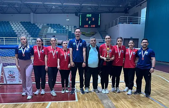Kayserili genç kızlardan büyük başarı: Goalball'da Türkiye üçüncülüğü...