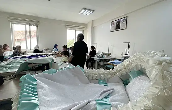 Kayserili kadınlar eski eşyaları geri dönüşümle değerlendiriyor