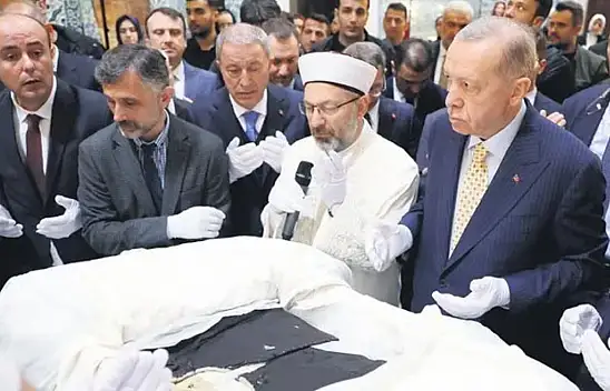 Kayserili Paşa'dan Hırka-i Şerif ziyareti!